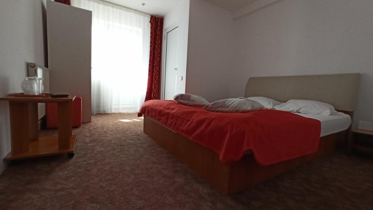 Vila Jolie Hotel Азуга Екстериор снимка